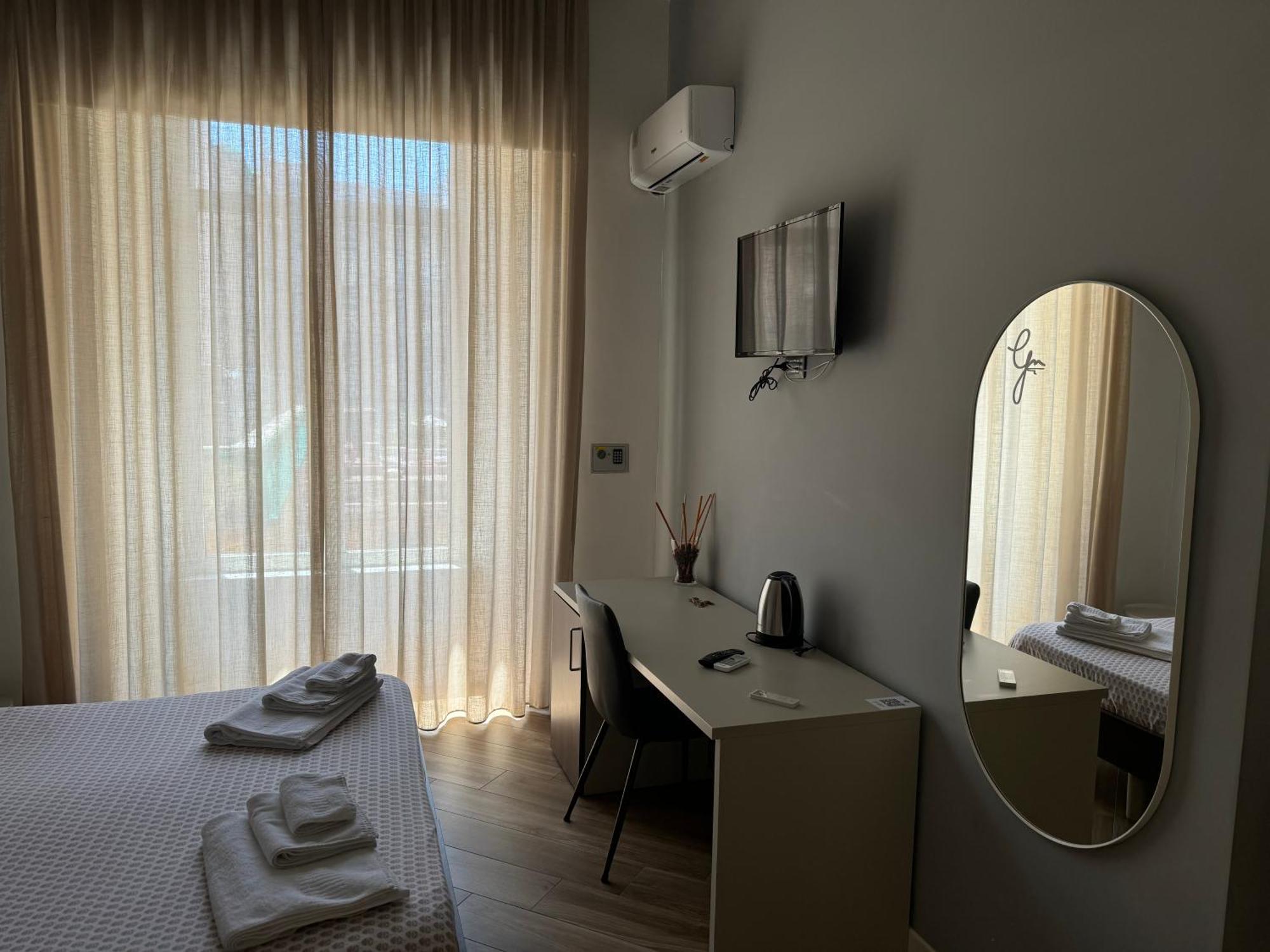 Rooms Garibaldi ナポリ エクステリア 写真