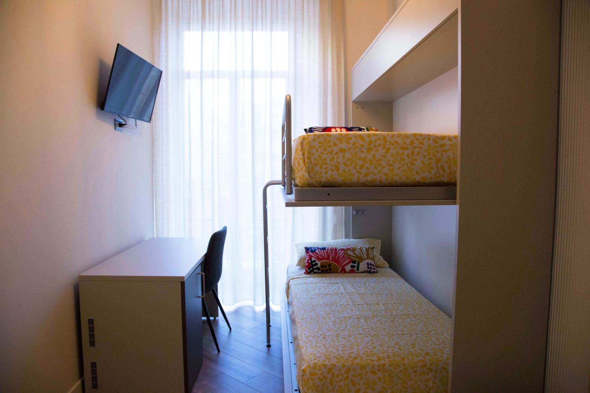 Rooms Garibaldi ナポリ エクステリア 写真