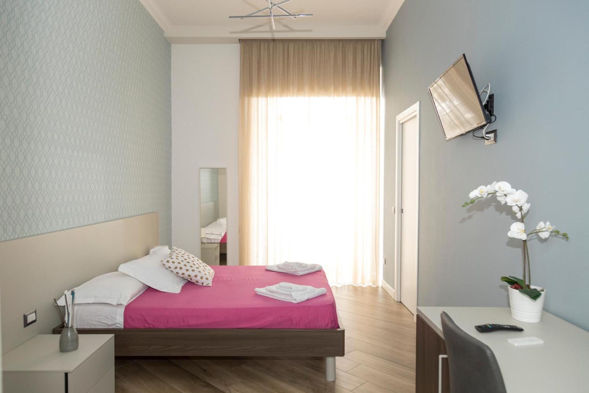 Rooms Garibaldi ナポリ エクステリア 写真